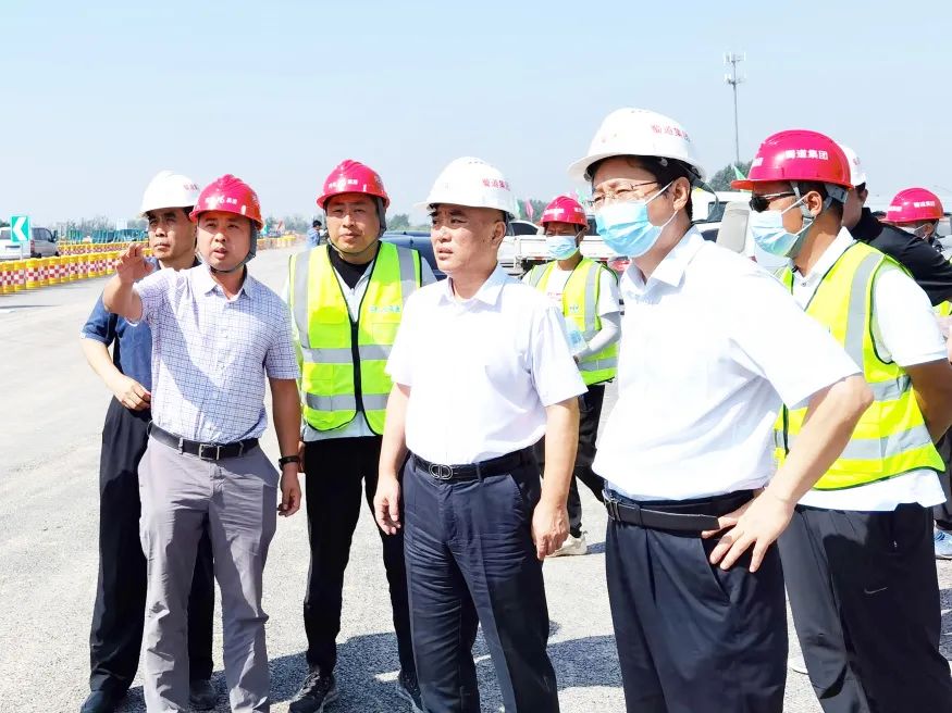 河北省交通運(yùn)輸廳黨組成員、副廳長(zhǎng)侯智敏深入石家莊東站、南站改建工程項(xiàng)目檢查指導(dǎo)工作